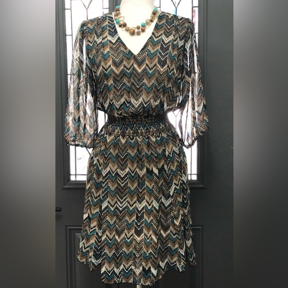 Kate & Lily Chevron Print Mini Chiffon Dress - Picture 1 of 8